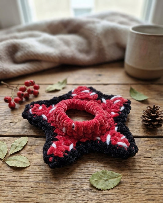 Handgehäkeltes Demogorgon-Scrunchie